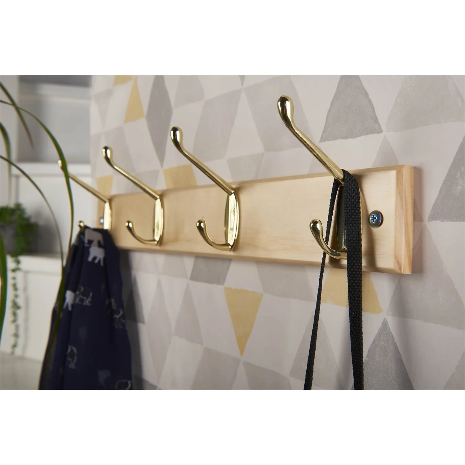 C23 4 HOOK PINE PB HAT AND COAT. None C23 4 HOOK PINE PB HAT AND COAT. -Famous Furniture Store 12804131 6224833206047575