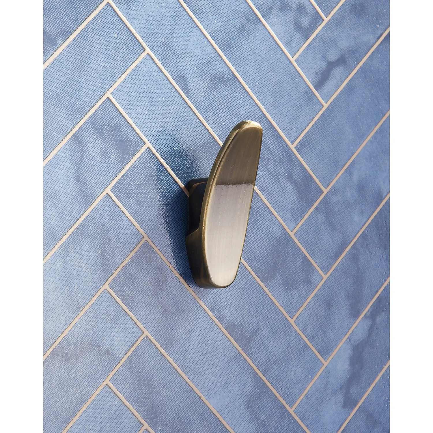 Round Switch Hook - Antique Brass Round Switch Hook - Antique Brass -Famous Furniture Store 12839002 1694995165755904