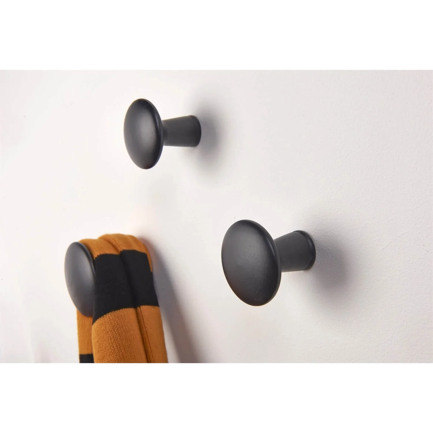 Wood Dots Hook Set - Black Wood Dots Hook Set - Black -Famous Furniture Store 12839176 4014833202946193
