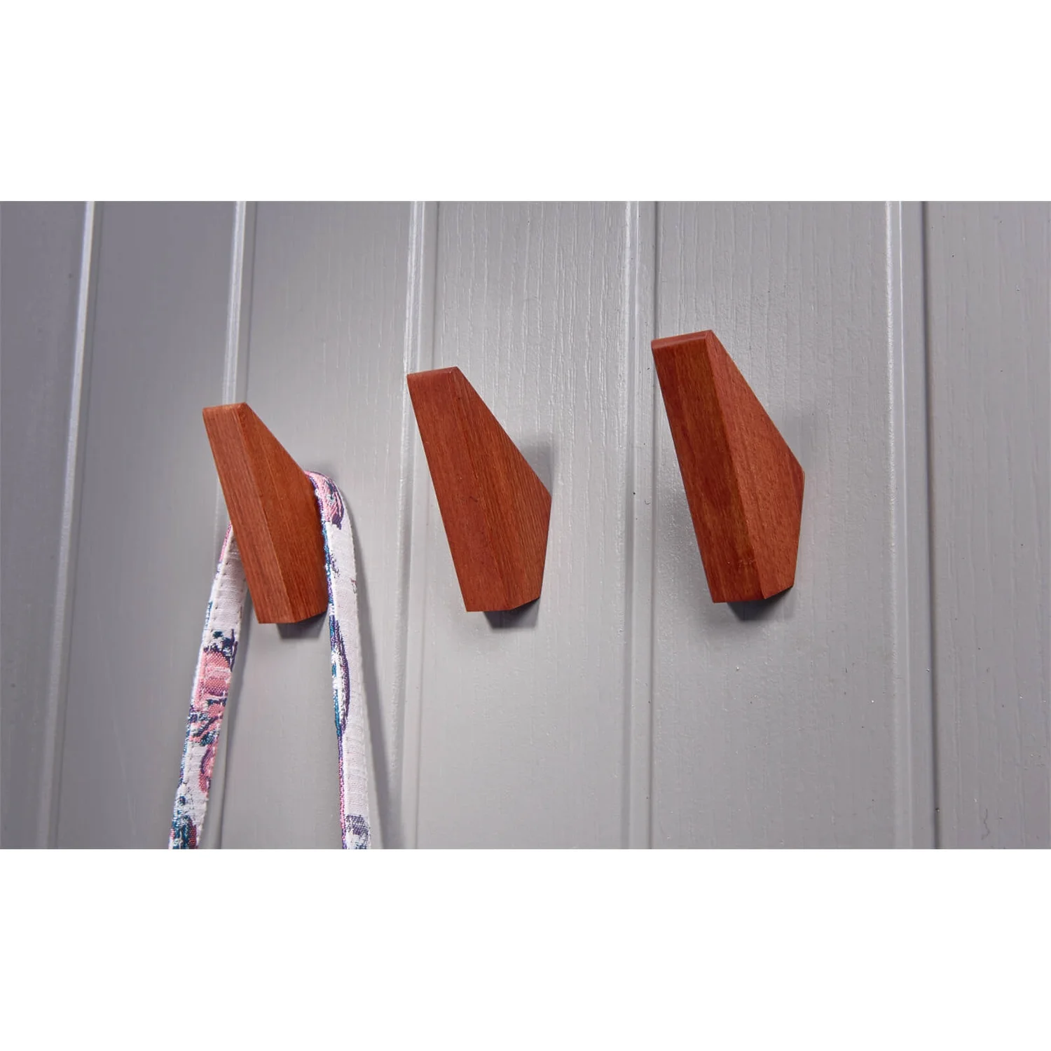Wooden Hook Set - Walnut Effect Wooden Hook Set - Walnut Effect -Famous Furniture Store 12839190 2084833201513513