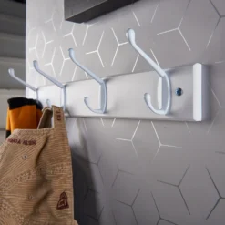 None Hat And Coat Hook Rail - White -Famous Furniture Store 12840906 1584849996344276
