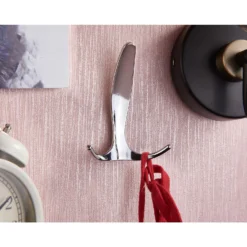 Tri Hook - Chrome -Famous Furniture Store 12846286 1354995165519645