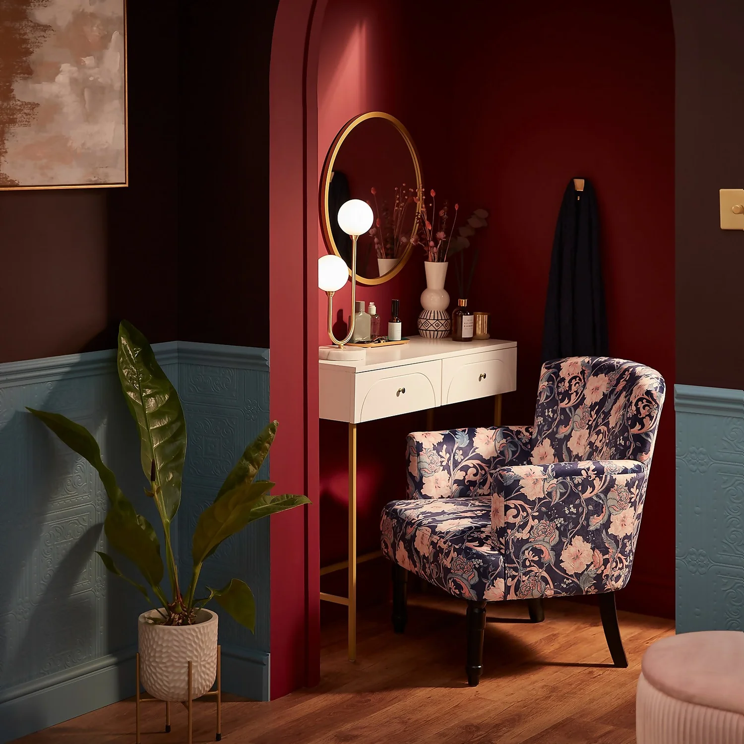 Wilma Patterned Armchair Wilma Patterned Armchair -Famous Furniture Store 13222768 1914978028512128